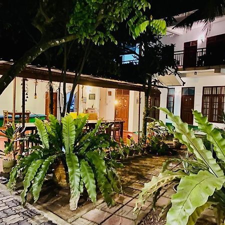 Gihan Guesthouse Mirissa Exterior foto
